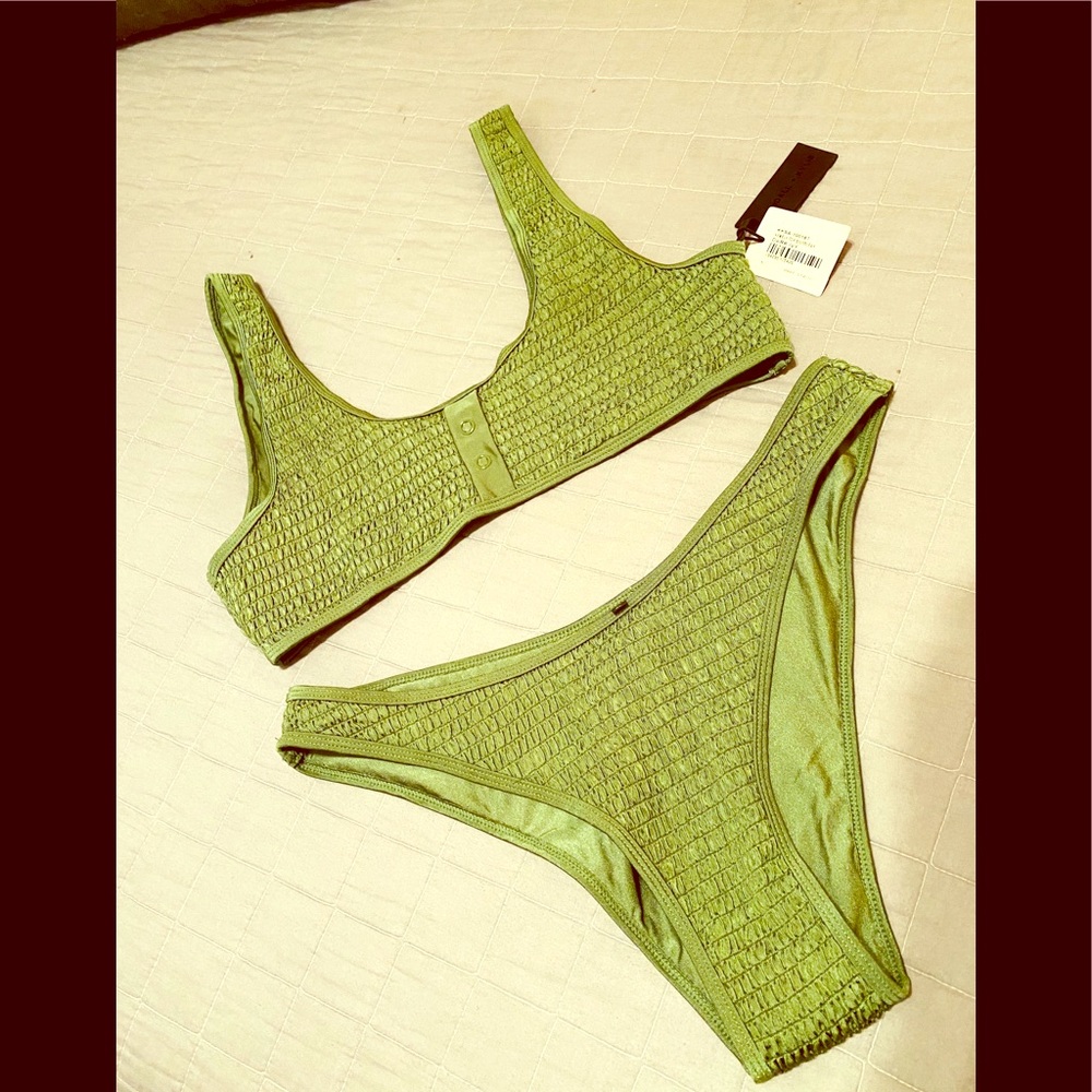 Kendall + Kylie bikini set